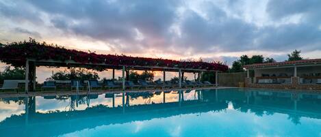 Piscina stagionale all'aperto