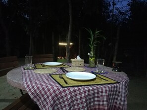 Hiên