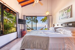 2 bedrooms, in-room safe, iron/ironing board, free WiFi