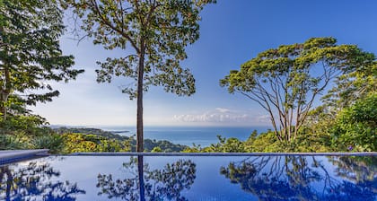 Olas Azul - Wunderschöner Meer- und Bergblick, Wohnanlage, privater Pool