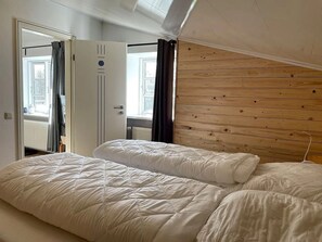 2 slaapkamers, reisbedje, wifi, beddengoed