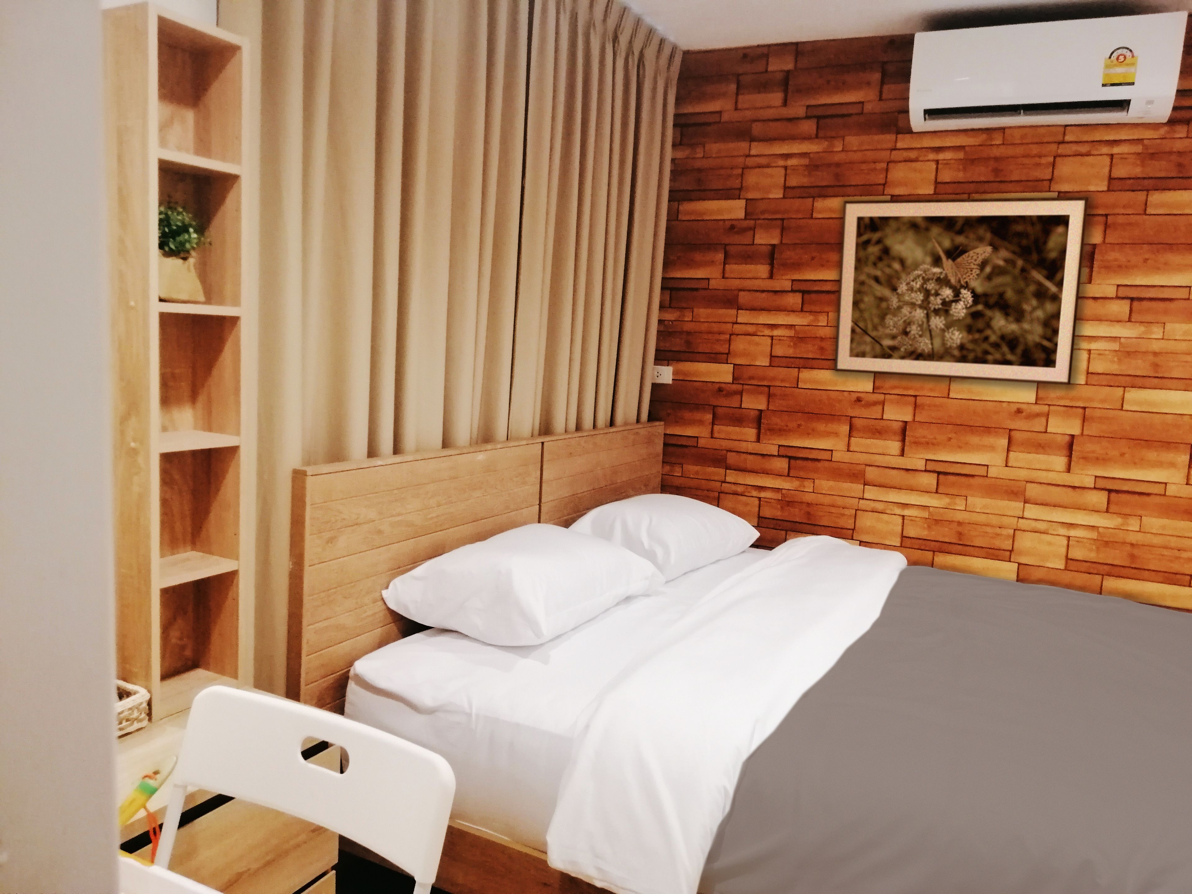 Photo - White House Hostel