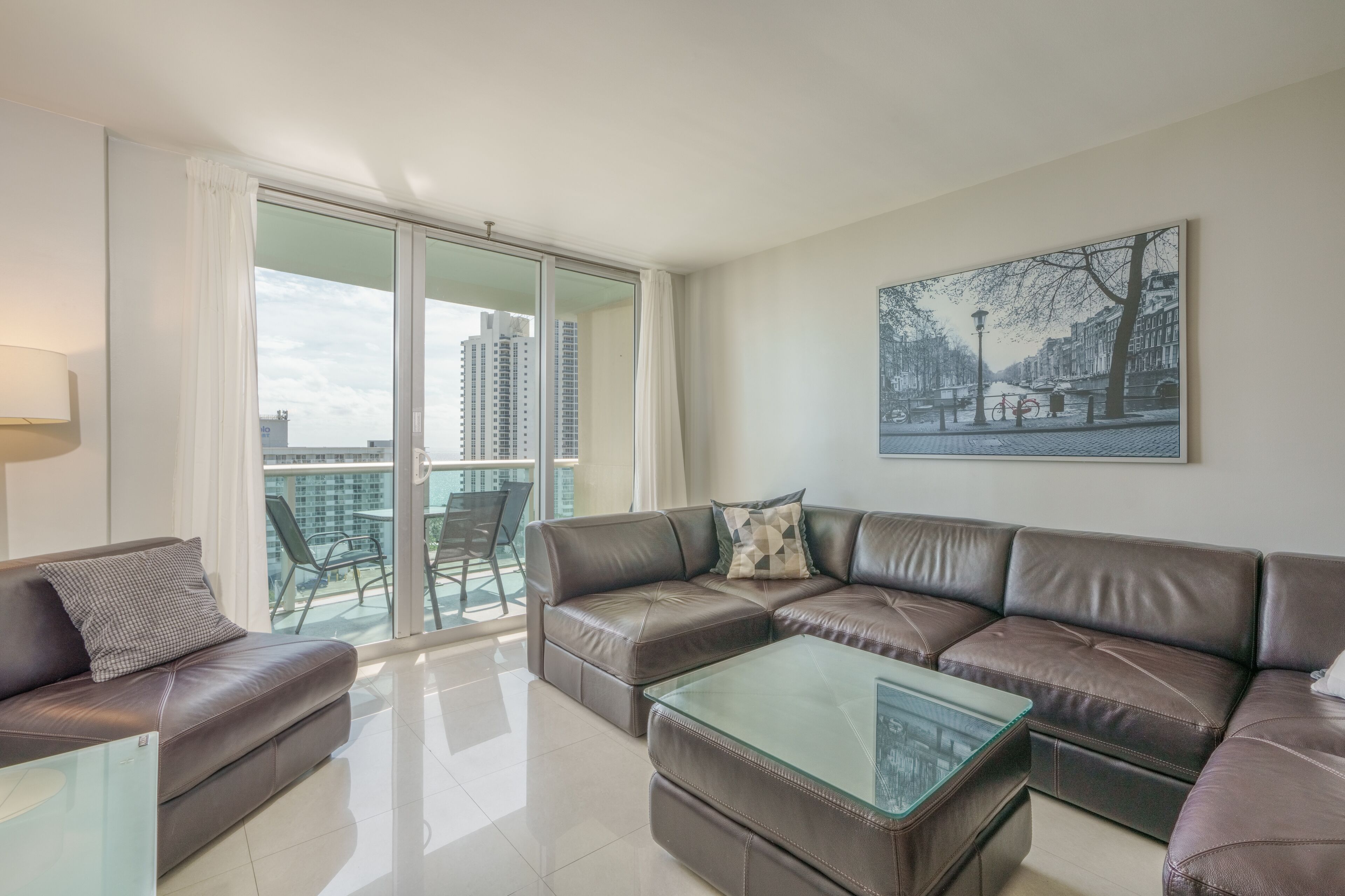 Älytelevisio, pöytäjalkapallopöytä, pöytätennispöytä