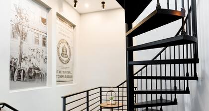 North Flat Luxury Suite - 450 Sq Ft Overlooking Center Street