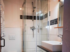 Shower - Vacation apartment Wikinger - Lindenhof (Steinberg)