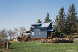 Exterior - Incredible View, Privacy & Private hot tub! (Homer)