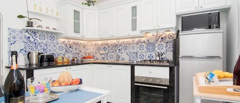 Fridge, microwave, oven, dishwasher