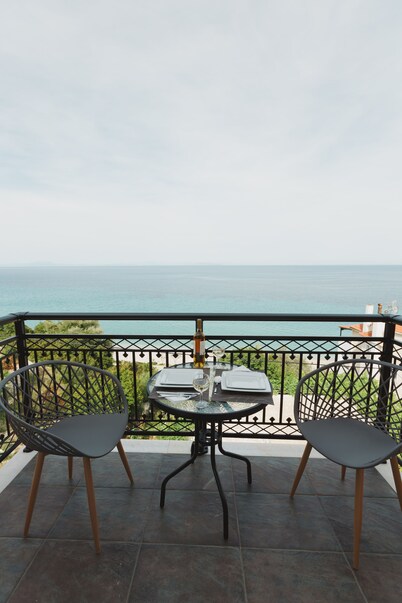 Poros Suite ( at Stellatos Hotel Apartment & Suites )