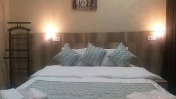 Standard Double Room | Egyptian cotton sheets, premium bedding, down comforters