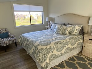 3 bedrooms, iron/ironing board, travel crib, free WiFi