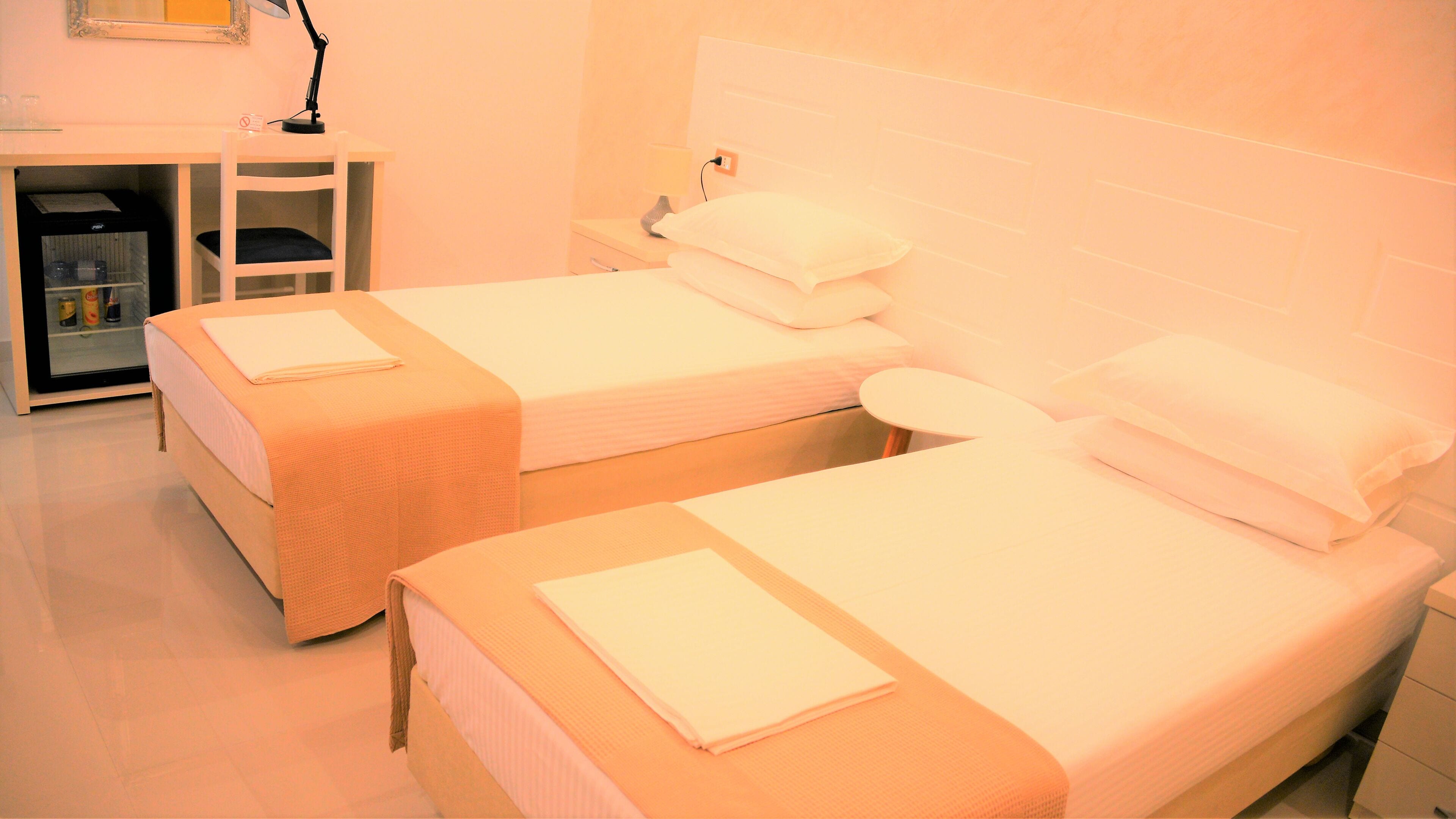 Deluxe Twin Room | 1 bedroom, premium bedding, down duvets, memory-foam beds