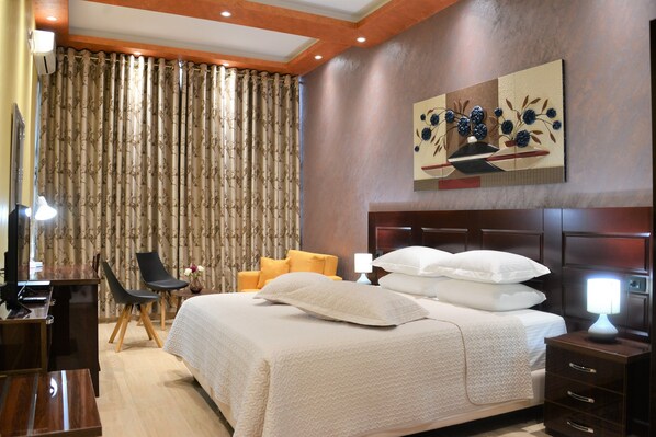 1 chambre, literie de qualité, couette en duvet