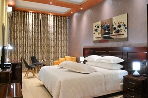 1 chambre, literie de qualité supérieure, couette en duvet d'oie