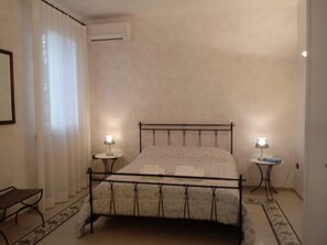 Standard Double Room, Private Bathroom, Garden View | 1 bedroom, laptop workspace, iron/ironing board, free WiFi
