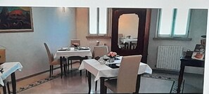 Free daily full breakfast - Residence Il Ciliegio (Luzzara)