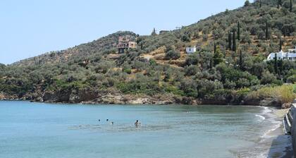 Maison prĂšs de la plage d'Artimos
