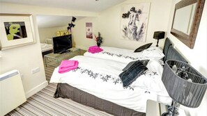 3 bedrooms, iron/ironing board, travel cot, WiFi