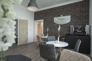 Interior entrance - Zimmer FREI Boardinghouse (Flensburg)