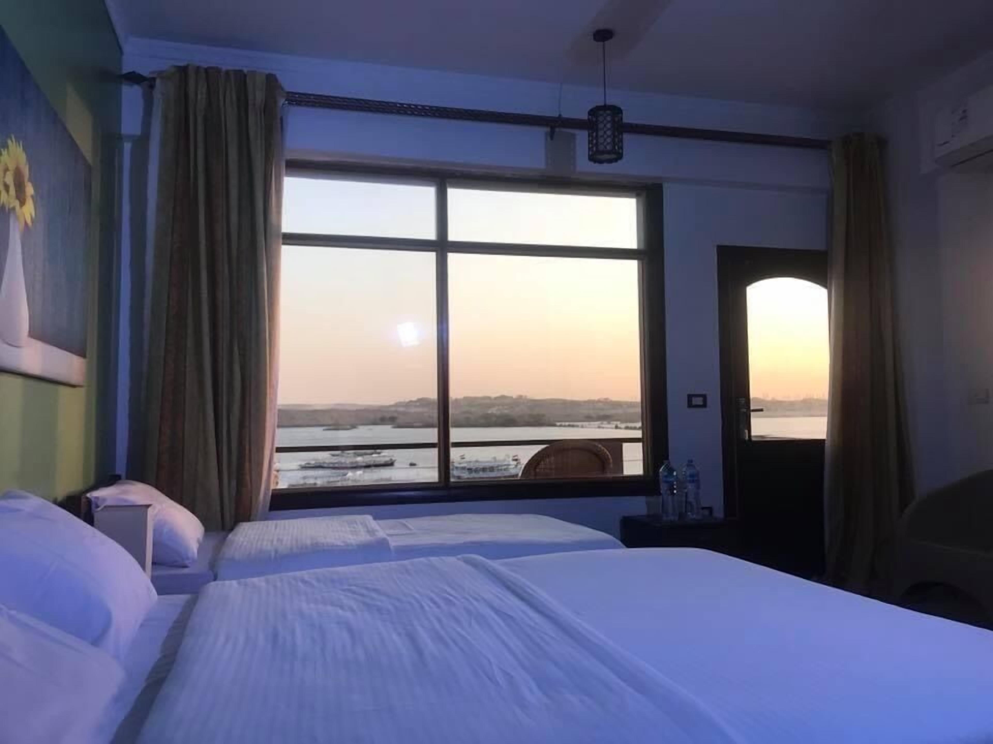 Deluxe Double or Twin Room | Egyptian cotton sheets, premium bedding, down duvets, memory-foam beds