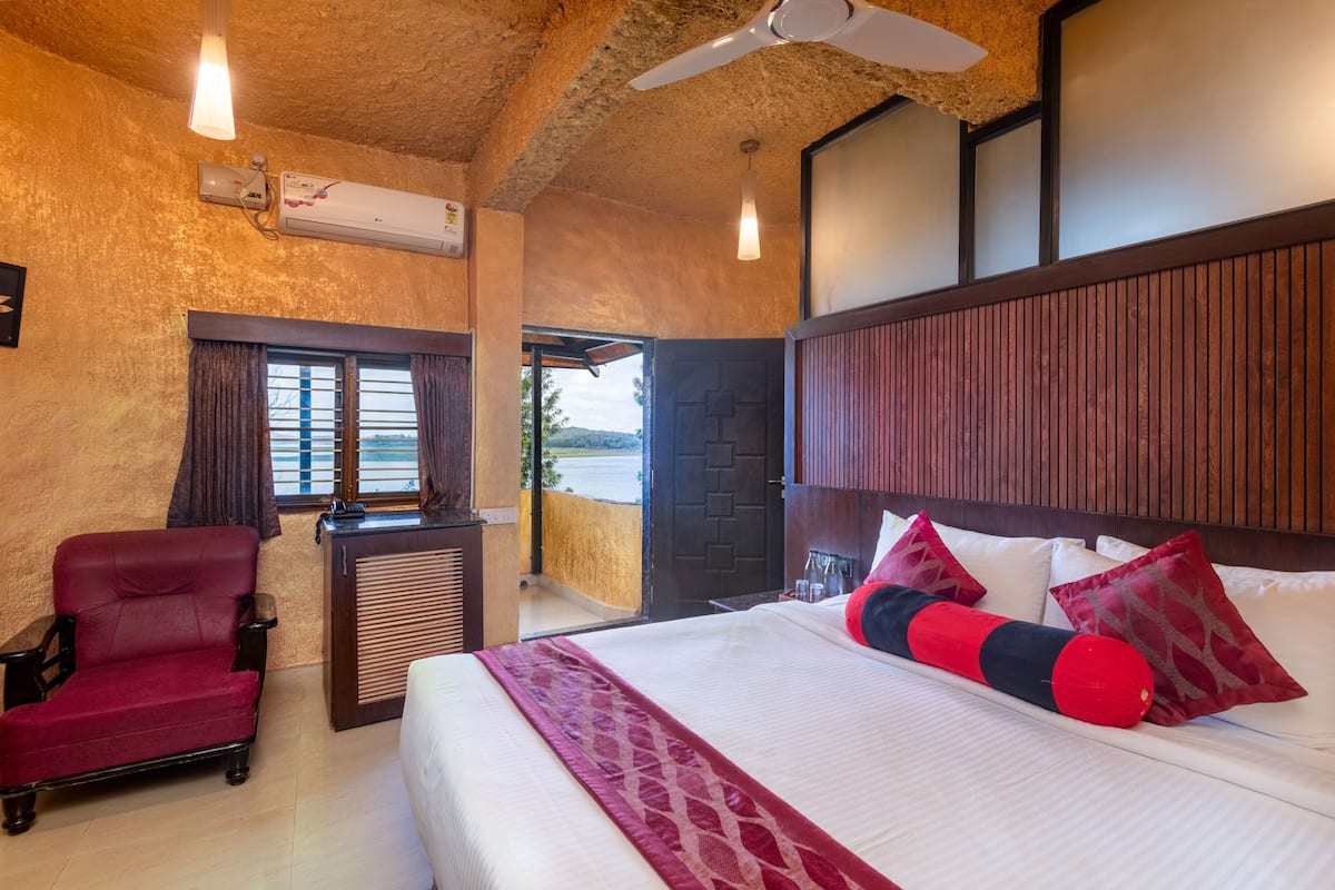 Jungle Studio Room A/c