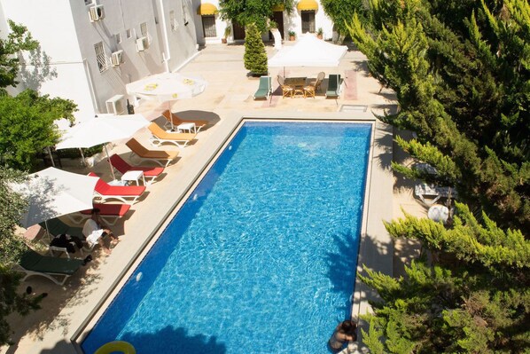 Piscina all'aperto