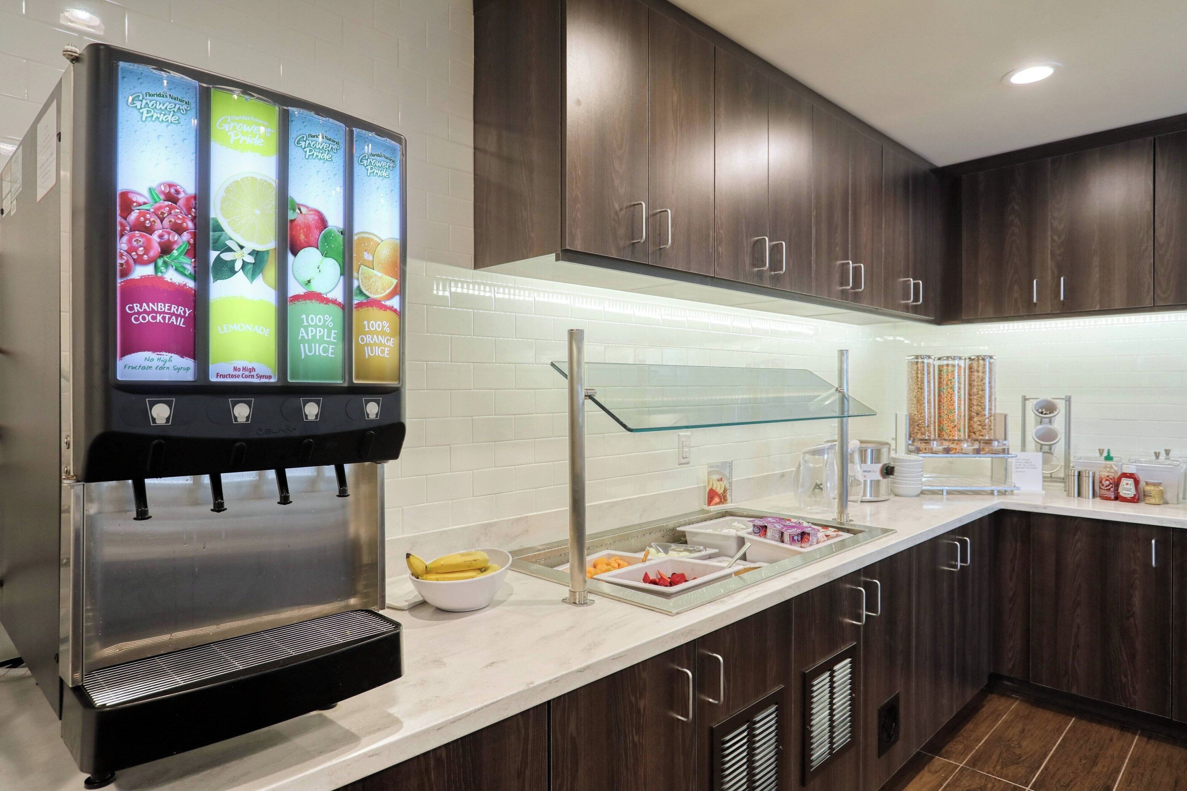 free daily continental breakfast