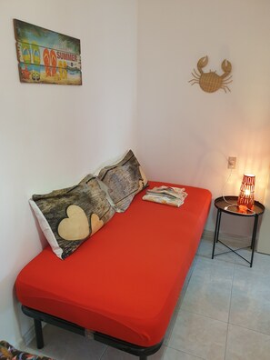 2 chambres, fer et planche à repasser, Wi-Fi, literie fournie