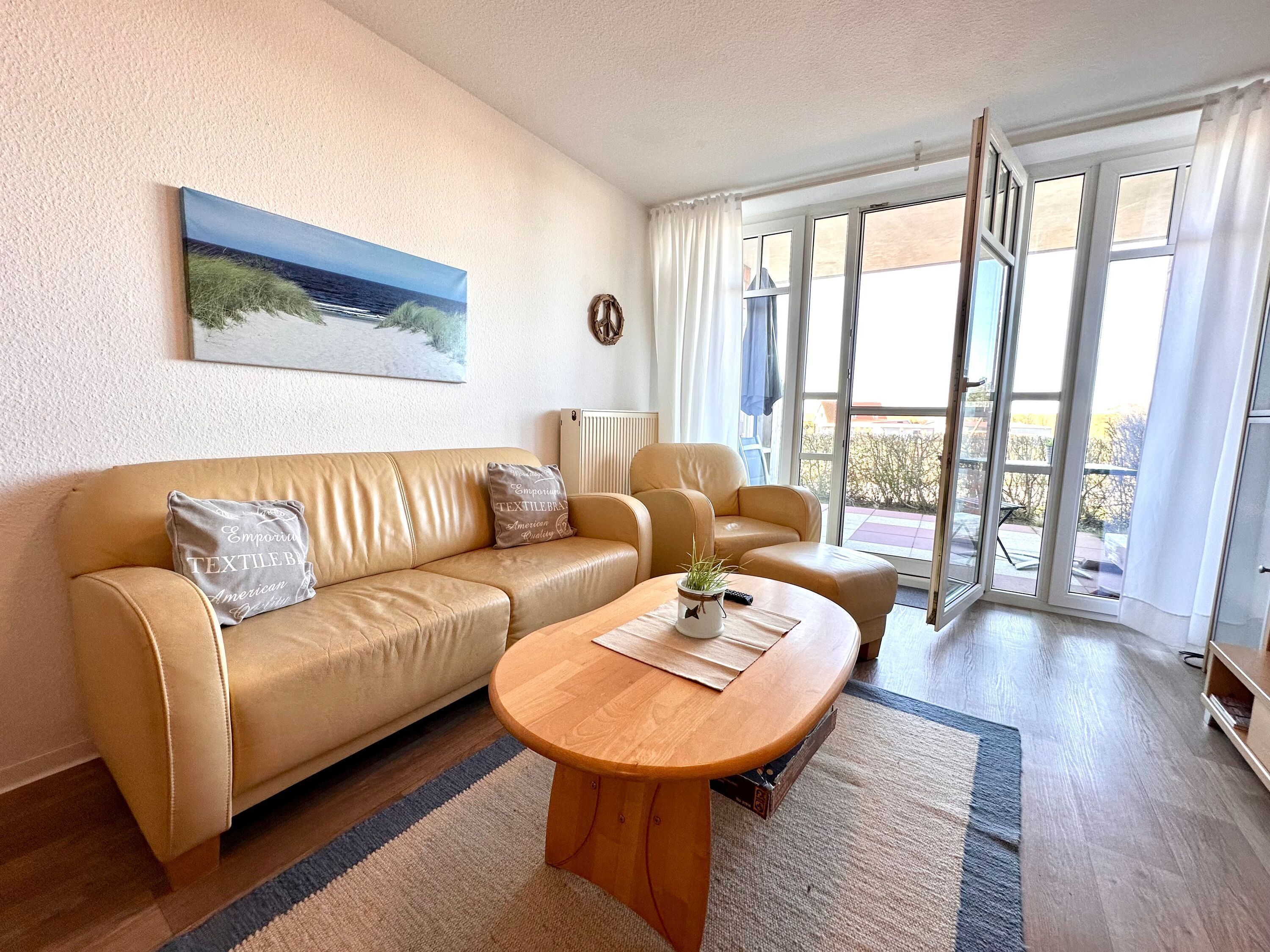 Una televisión de pantalla plana