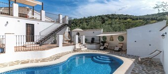 Romantic holiday home among the olive groves