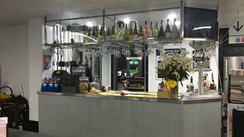 Bar (en la propiedad)