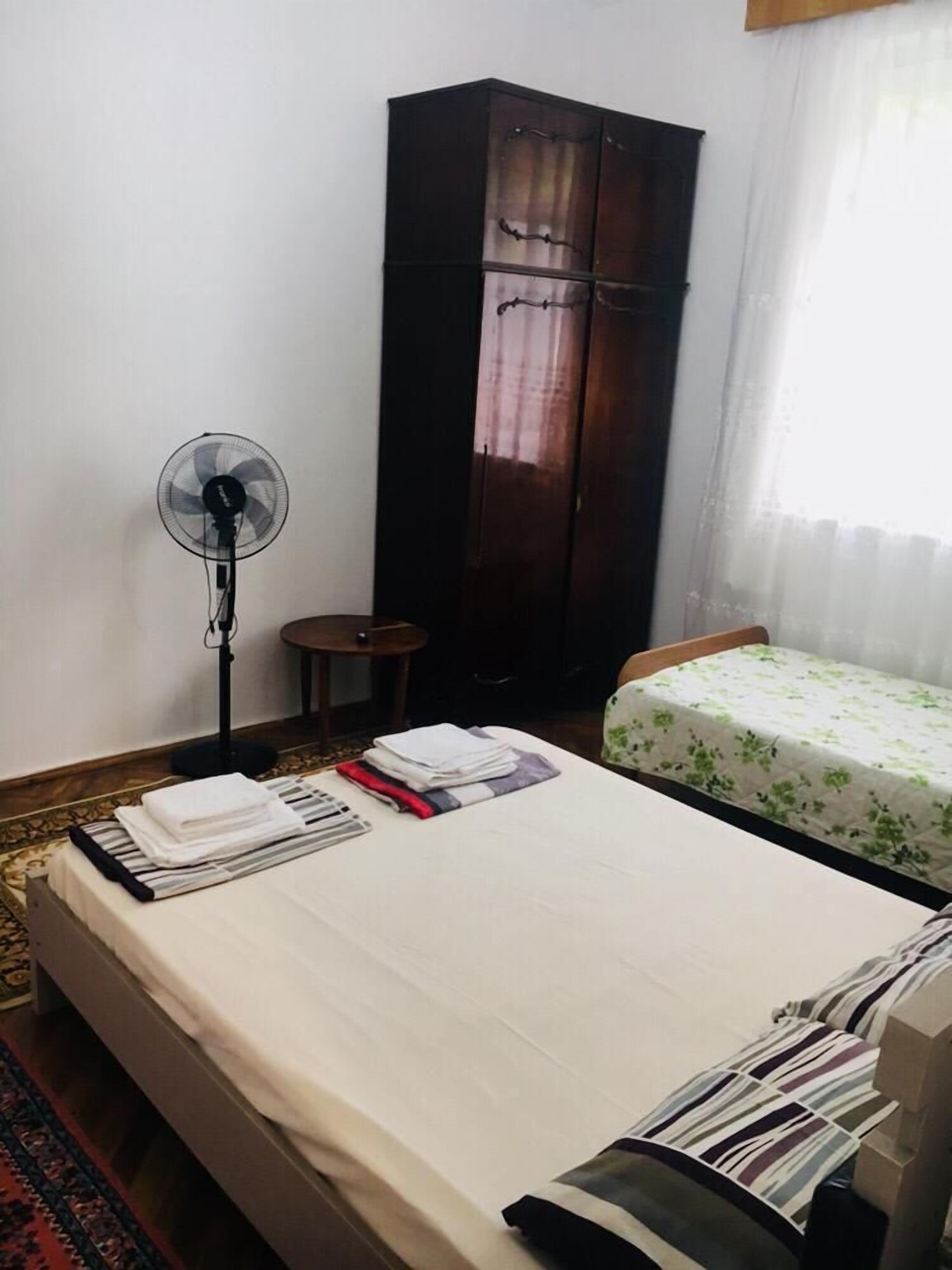 Værelse til 3 personer | Mørklægningsgardiner, gratis Wi-Fi, sengetøj