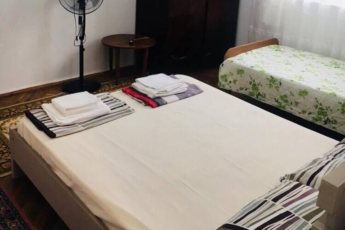 Værelse til 3 personer | Mørklægningsgardiner, gratis Wi-Fi, sengetøj