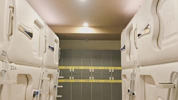 Shared Dormitory, Men only | Soundproofing, free WiFi, bed sheets