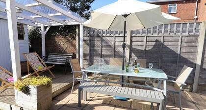 The Moorings - a house that sleeps 6 guests in 3 bedrooms