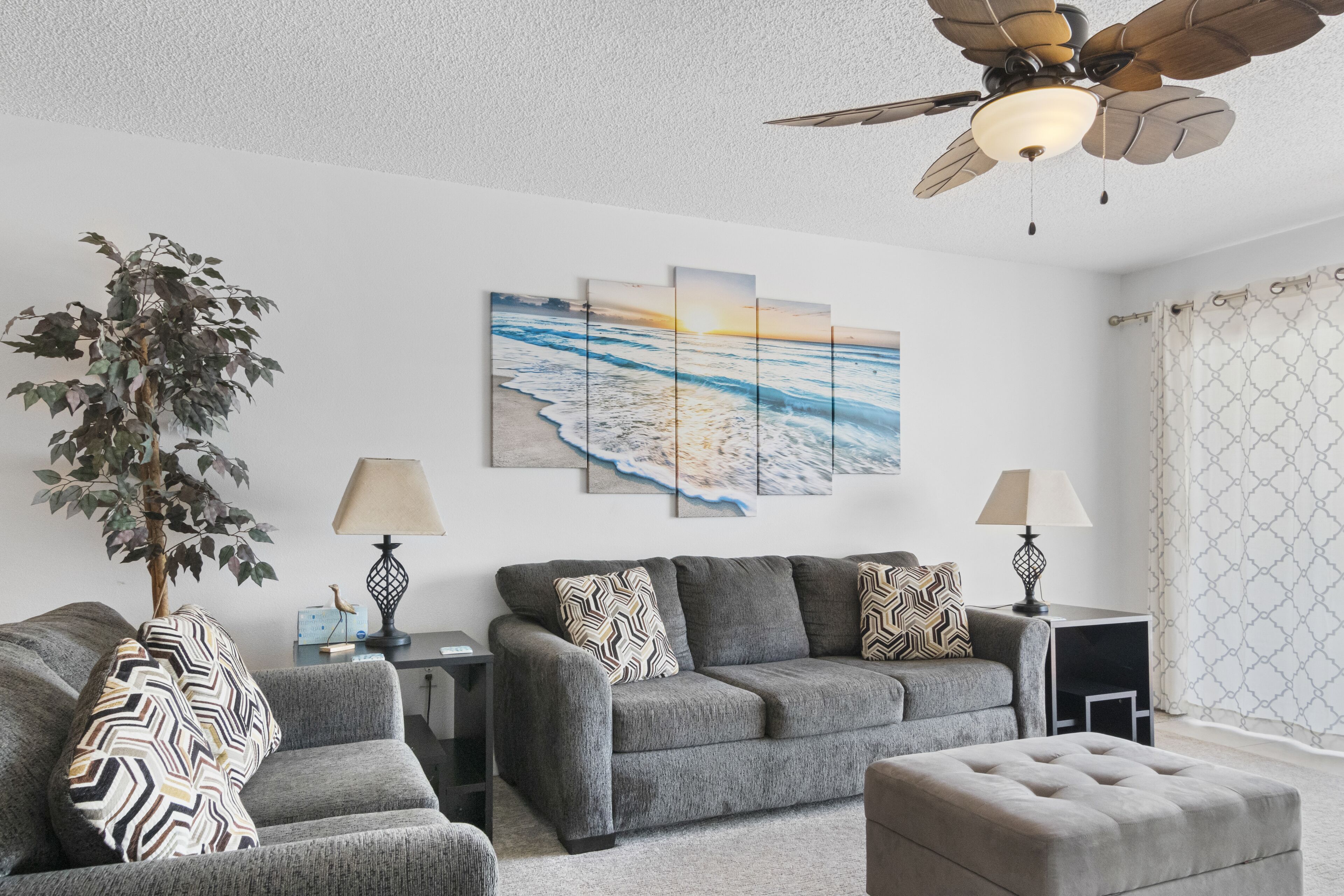Las Brisas #206  Spacious 3br Gulf Front Condo With Balcony & Beach Views - St. Pete Beach, FL