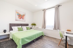 1 bedroom, in-room safe, desk, WiFi - SeaBed Apartment - free parking (SPLIT)