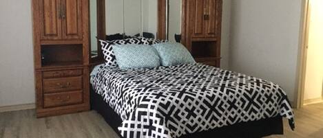 5 chambres, Wi-Fi, draps fournis