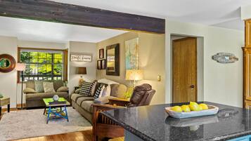 Smart TV, fireplace, DVD player, books