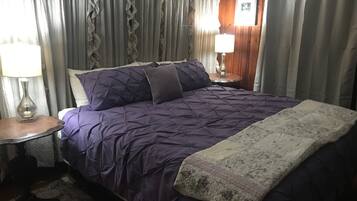 6 quartos, ferros/tábuas de passar roupa, Wi-Fi, roupa de cama