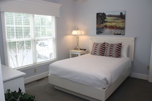 4 slaapkamers, een strijkplank/strijkijzer, wifi, beddengoed