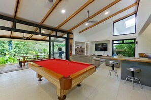 Games room - Tropical Modern House in gated community, perfect for families! (Playa Hermosa)