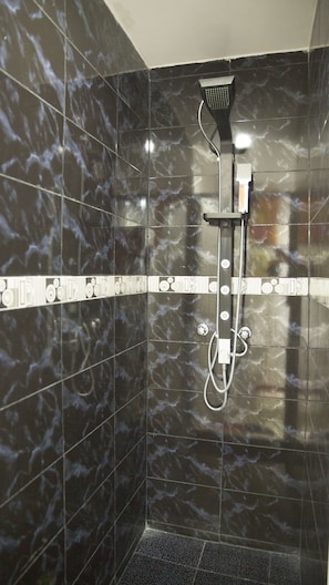 Handdoeken, zeep, shampoo, toiletpapier