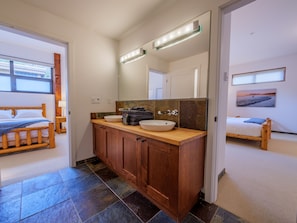 3 bedrooms, iron/ironing board, travel cot, free WiFi