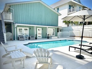 Ulkouima-allas, lämmitetty uima-allas