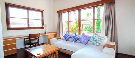 TV connectée, lecteur de DVD, chaîne hi-fi, imprimantes