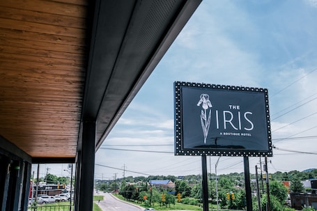 Exterior. The Iris Motel