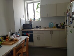 Wasserkocher mit Kaffee-/Teezubehör