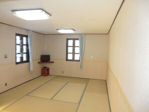 Quadruple Japanese Style Room