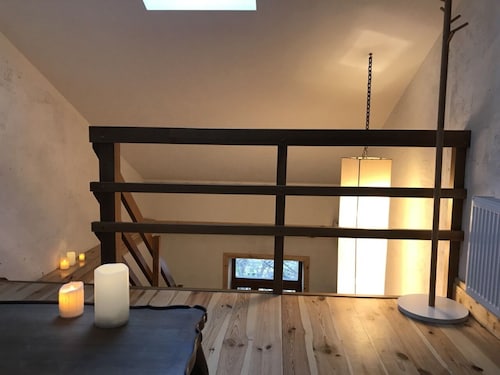 Ekaterinenskaya-Bunina Art Apartment