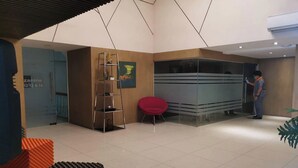 Lobby - Maxx Hotel Ortigas (Pasig)
